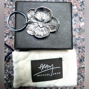 Michael Aram White Orchid Keychain